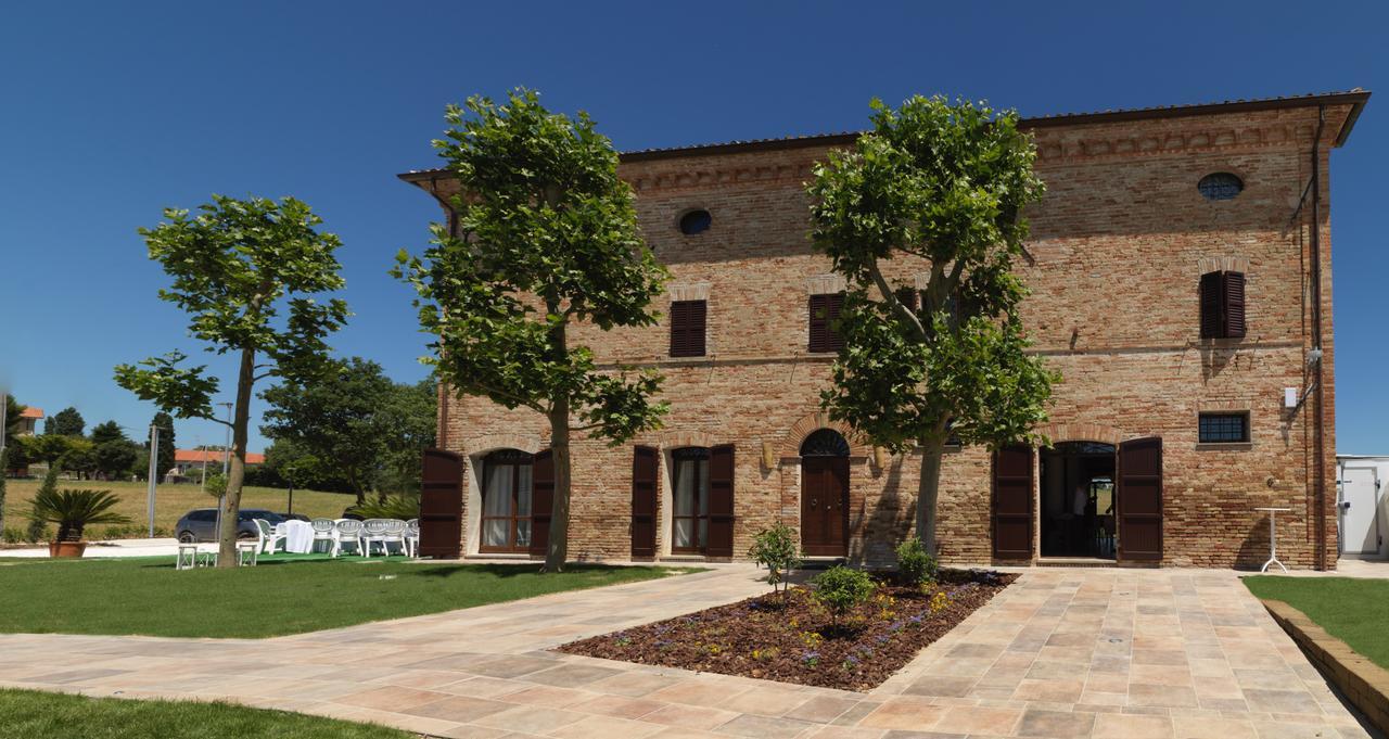 Villa Resort Tre Castelli Trecastelli Exterior photo